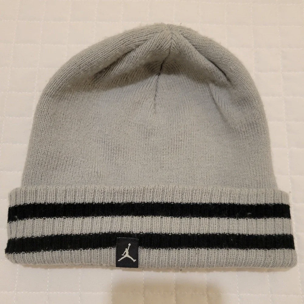 Jordan Jumpman Cuffed Beanie Gray Black Striped Hat Basketball Winter Minimalist